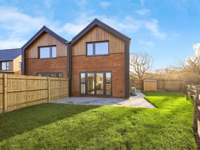 House for sale in Cross In Hand, East Sussex