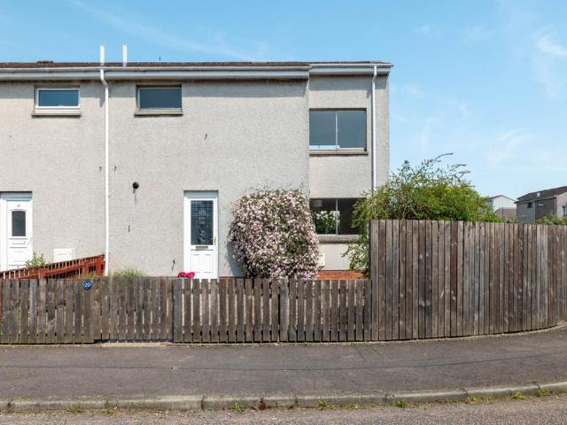 House for sale in Knightsridge, Scotland