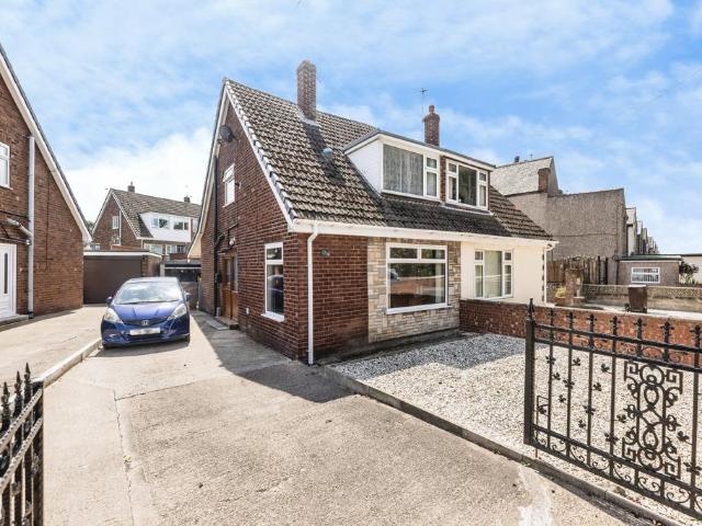 House for sale in Ferrybridge, West Yorkshire