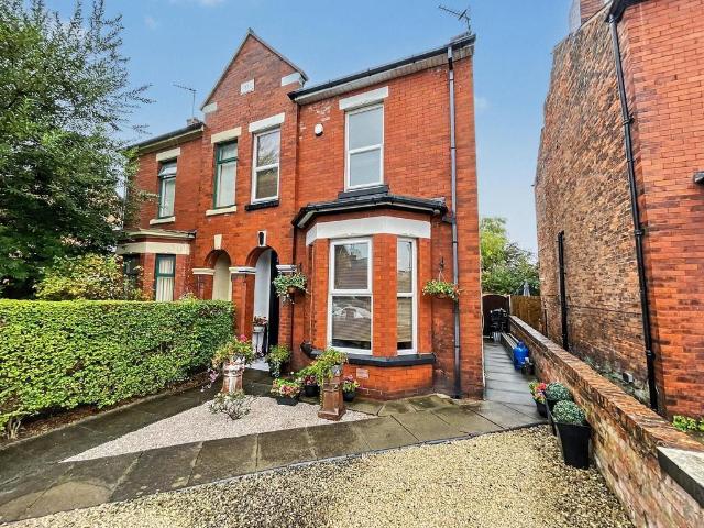 House for sale in Meols Cop, Southport