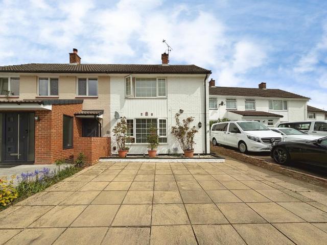 House for sale in Easthampstead, Bracknell