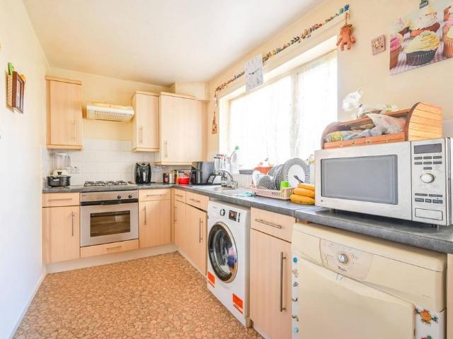 House for sale in Bromley-by-Bow, Bow