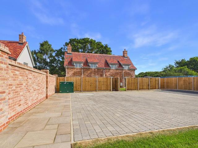 House for sale in Eastbridge, Suffolk