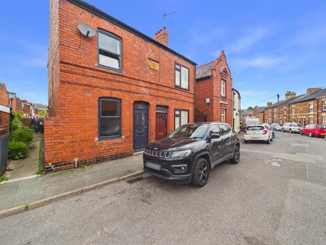 House for sale in Oswestry, Shropshire