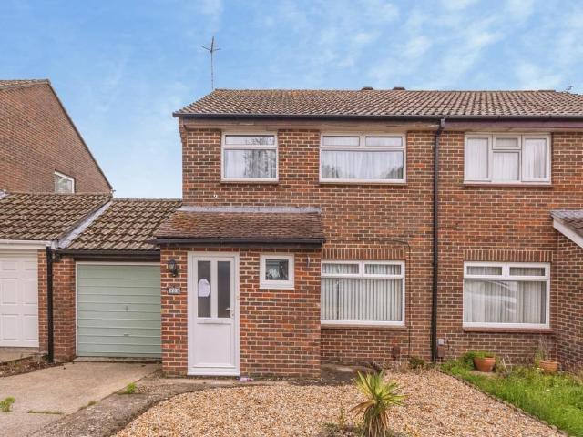 House for sale in Spring Vale, Hampshire