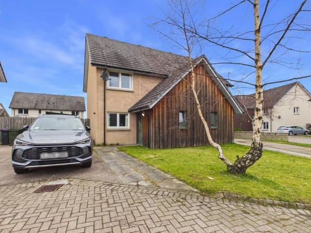 House for sale in Huntly, Scotland