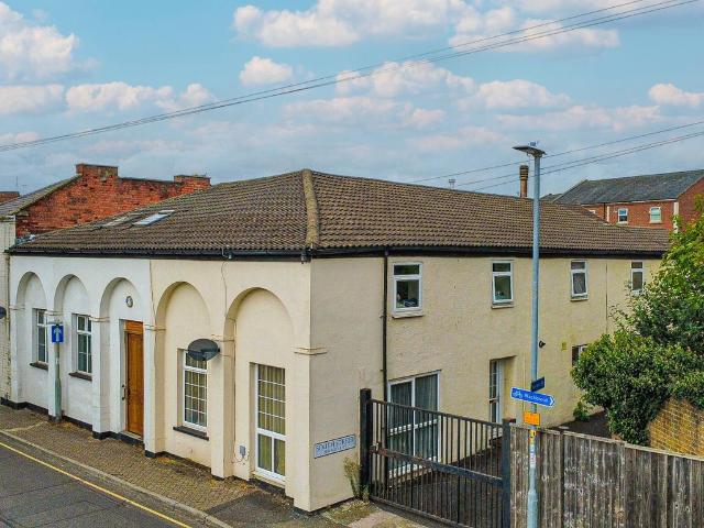 House for sale in Firepool, Rumwell