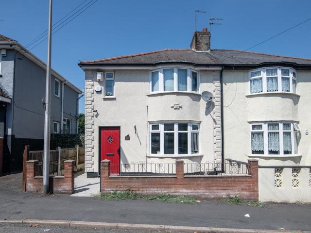 House for sale in Wednesbury, West Midlands