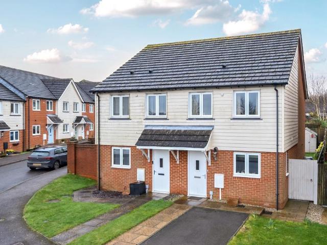 House for sale in Hawkinge, Folkestone