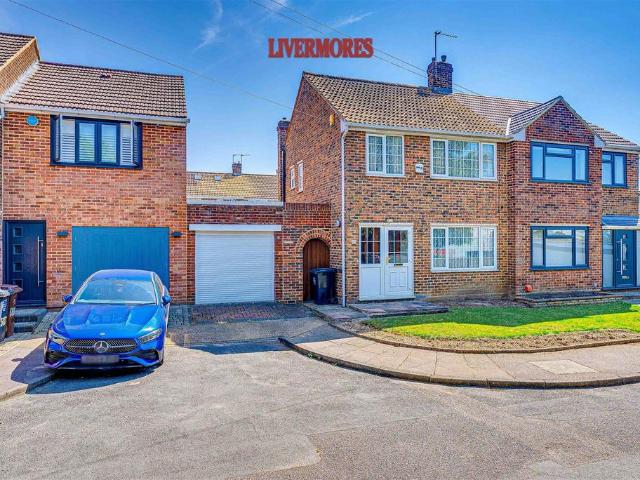 House for sale in Fleet Estate, Monks Orchard