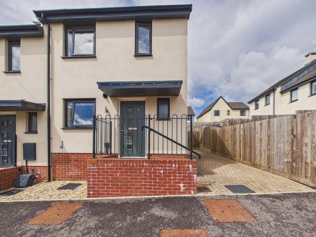 House for sale in Yalberton, Livermead