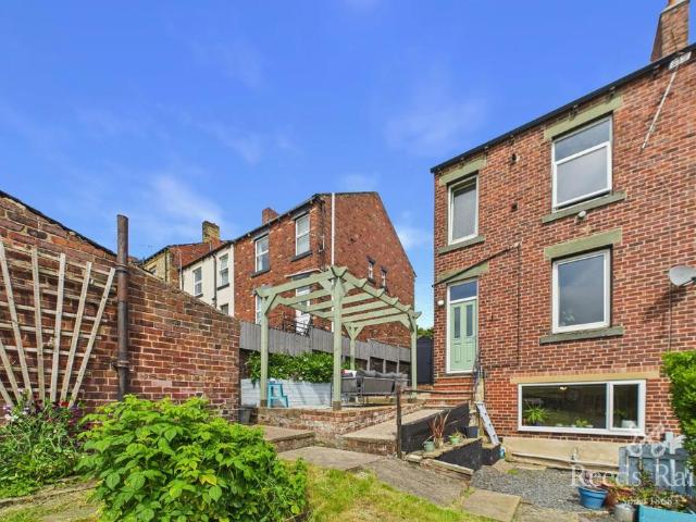House for sale in Dewsbury, West Yorkshire