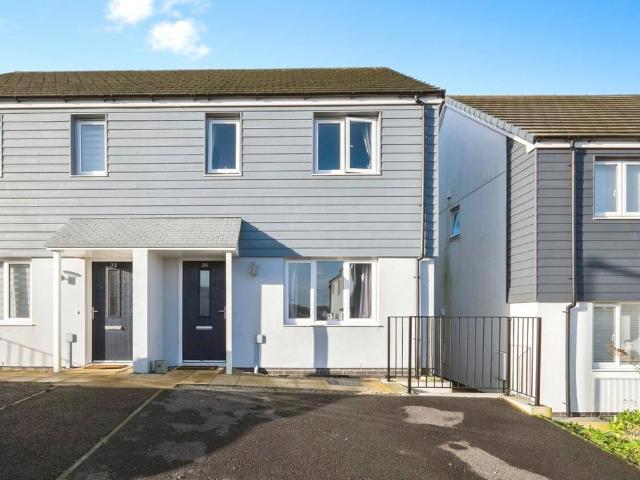 House for sale in Hayle, Cornwall