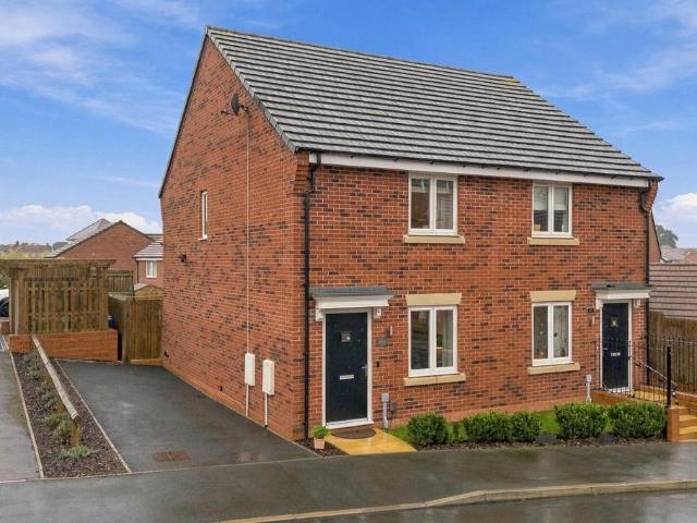 House for sale in Myton Park, Warwick