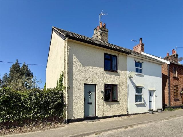 House for sale in Bedingfield, Suffolk