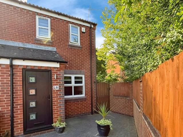 House for sale in Hamilton, Old Wharf
