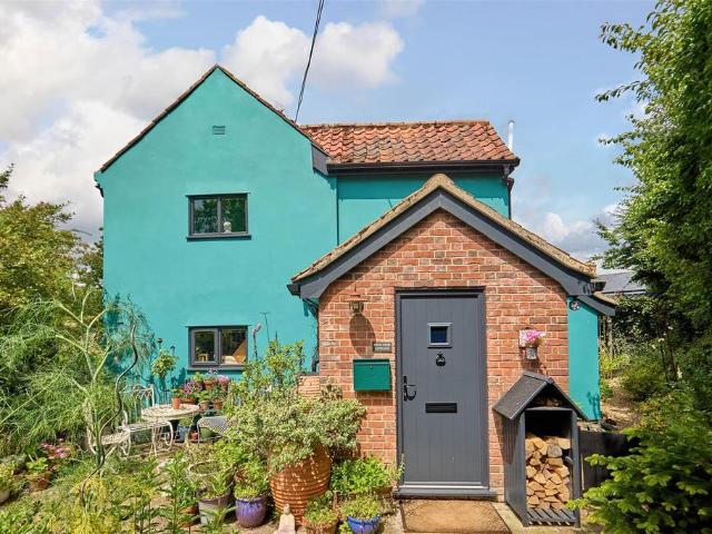 House for sale in Redenhall with Harleston, Burgh St Peter