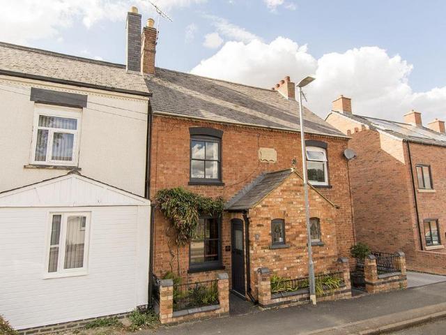 House for sale in Stanford On Avon, Leicestershire