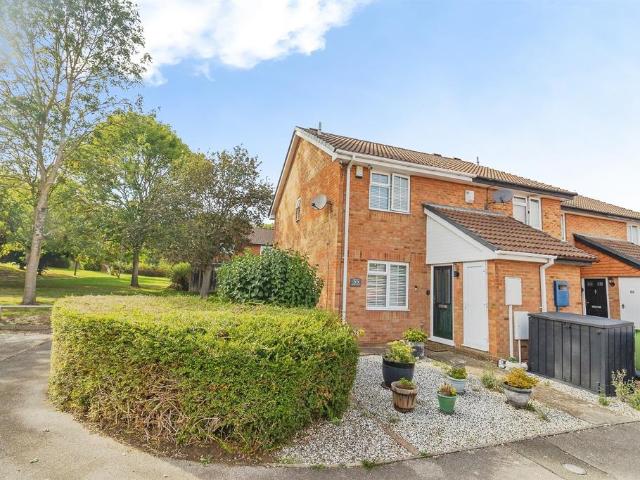 House for sale in Blakelands, Newport Pagnell