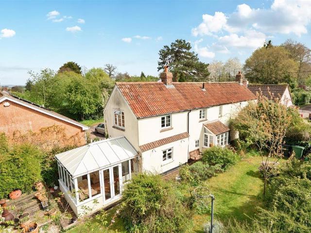 House for sale in Somerset