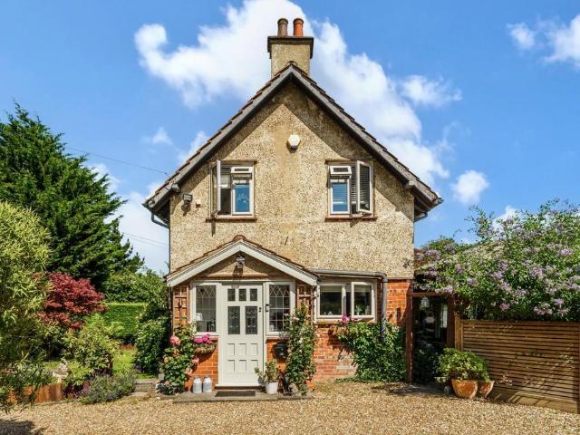 House for sale in Red Hill, Surrey