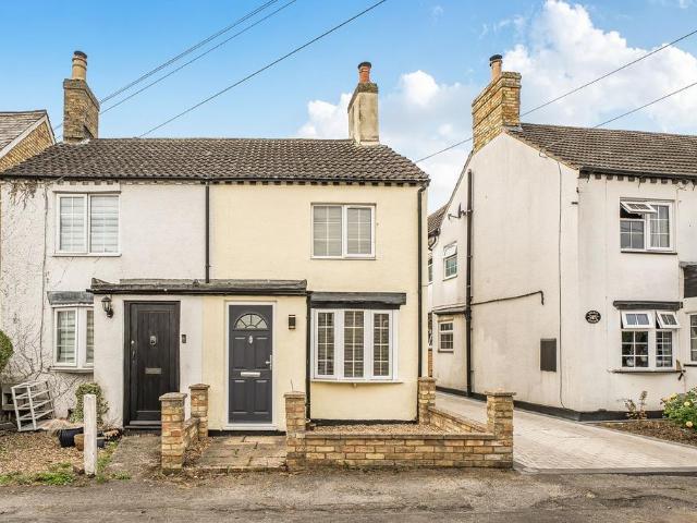 House for sale in Lower Stondon, Bedfordshire