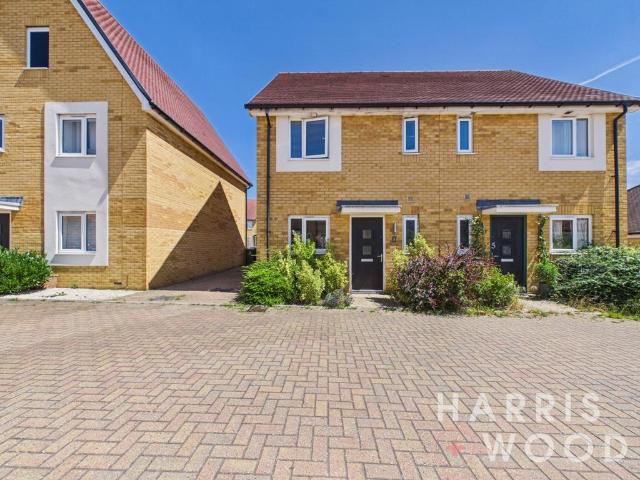 House for sale in Chipping Hill, Essex