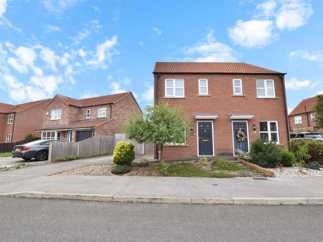House for sale in Holton le Clay, Belleau