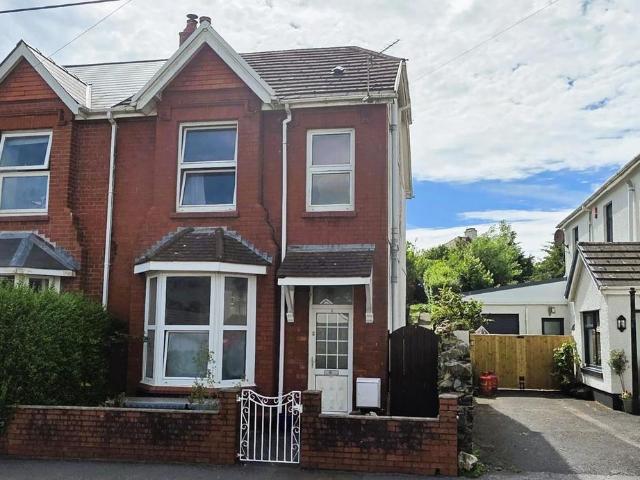 House for sale in Five Roads, Wales