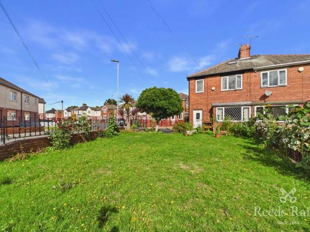 House for sale in Ferrybridge, Wakefield