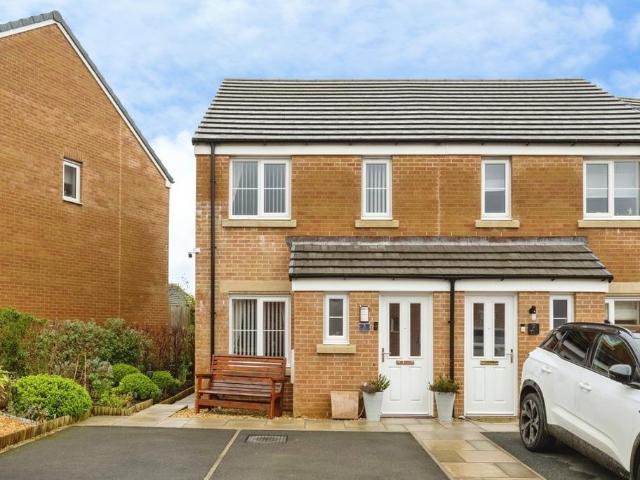House for sale in Llangyndeyrn, Carway