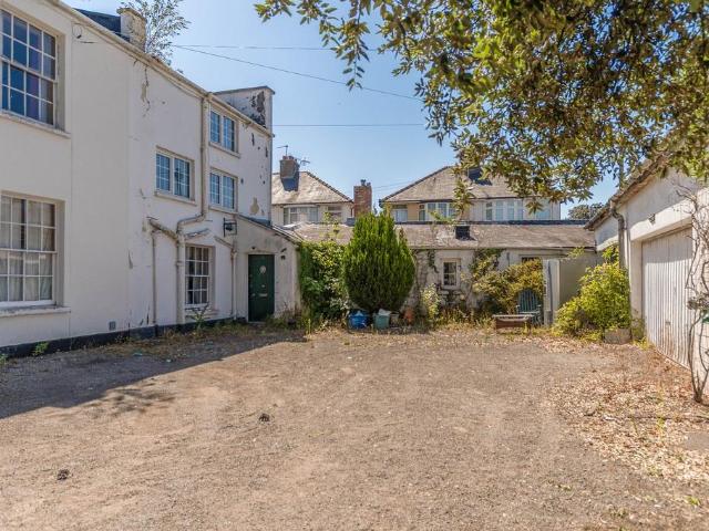 House for sale in Caerleon, Wales