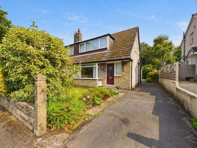 House for sale in Brookhouse, Bare