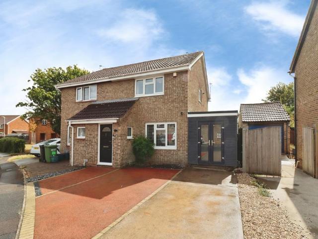 House for sale in Cadbury Heath, South Gloucestershire