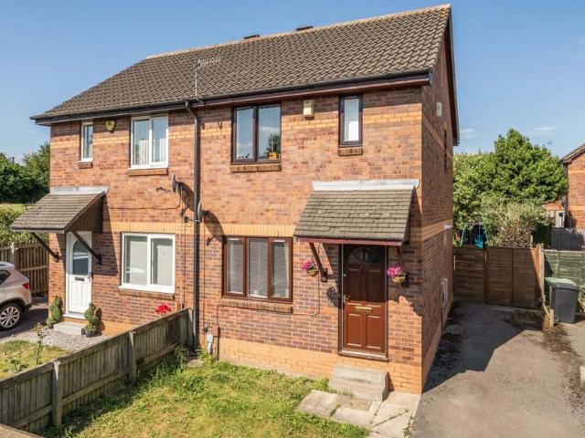 House for sale in Pudsey, West Yorkshire