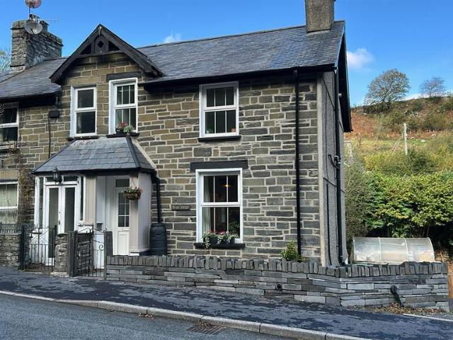 House for sale in Dolwyddelan