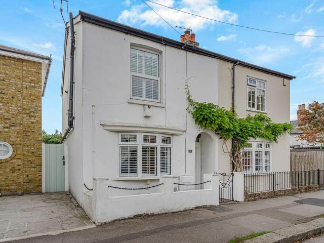 House for sale in Long Ditton, Elmbridge