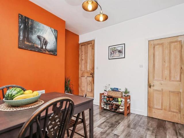 House for sale in Stourbridge, West Midlands