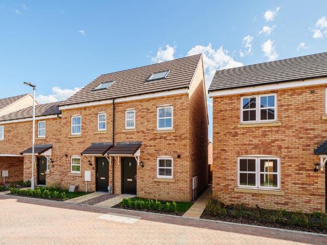 House for sale in Hampton Gardens, Peterborough