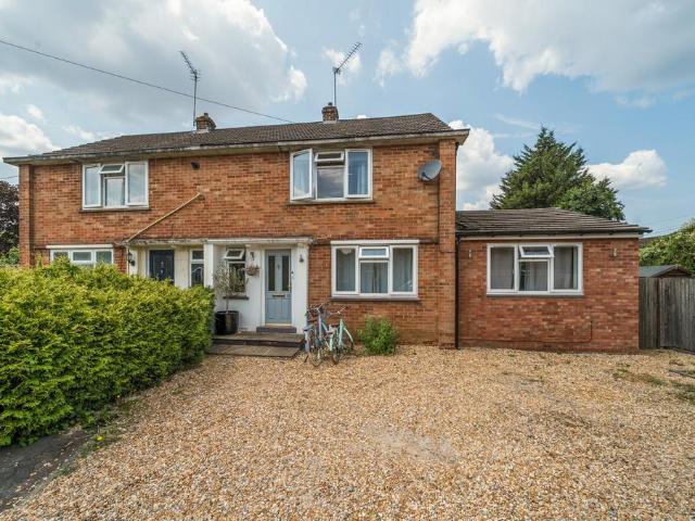 House for sale in Fole, Surrey