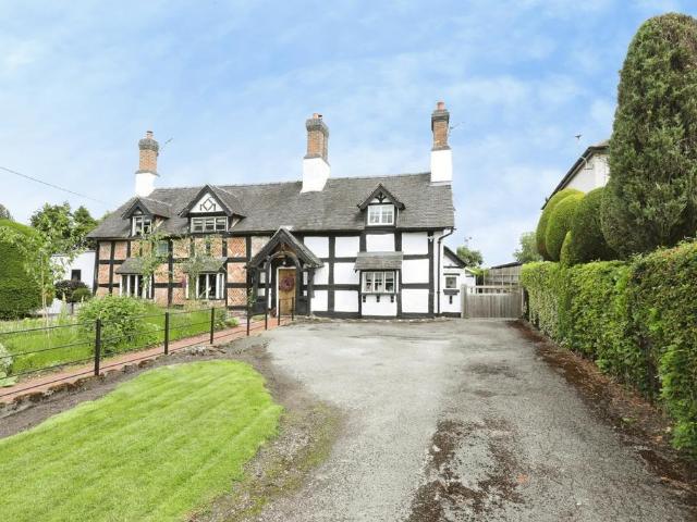 House for sale in Baswich, Staffordshire