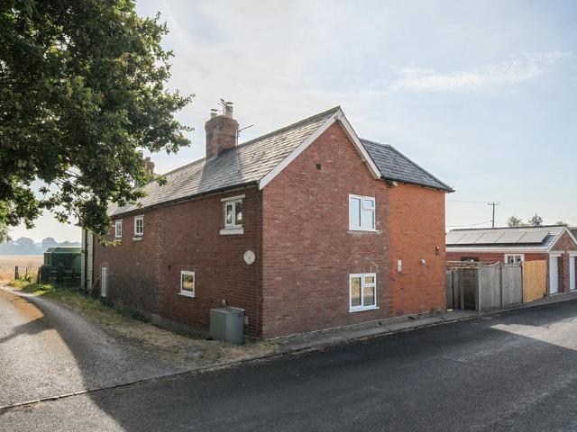 House for sale in Bottlesford, Wiltshire