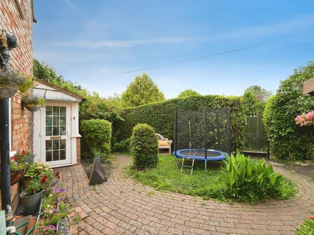 House for sale in Hampton, Crookhill