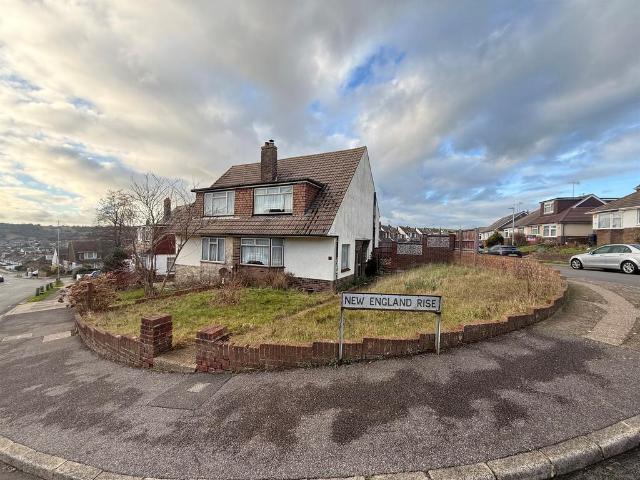House for sale in Mile Oak, Brighton & Hove