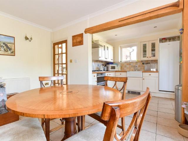 House for sale in New Barn Farm, Shalfleet