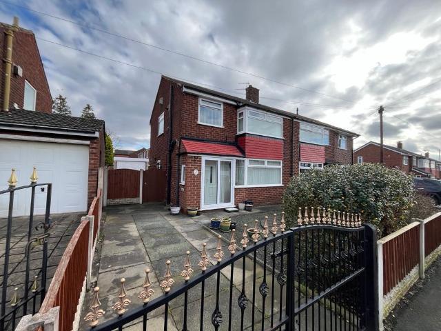House for sale in Greystone Heath, Warrington