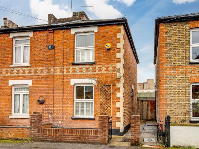 House for sale in New Malden, Greater London