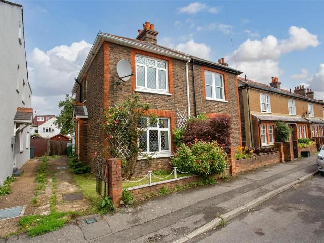 House for sale in Nork, Red Hill