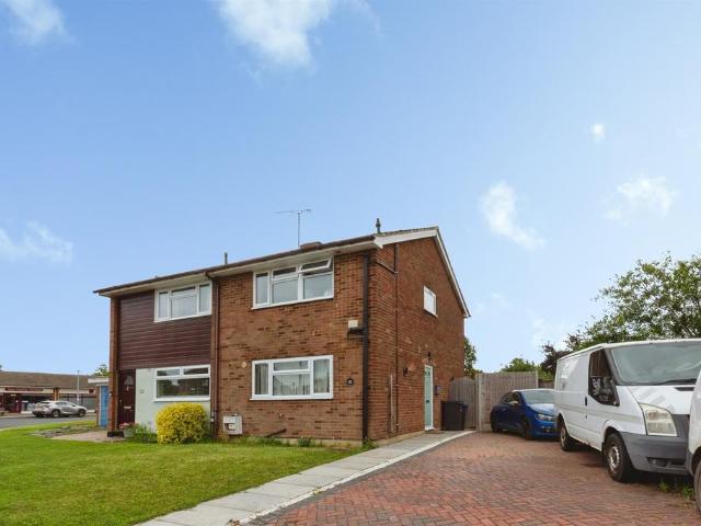 House for sale in Chipping Hill, Essex
