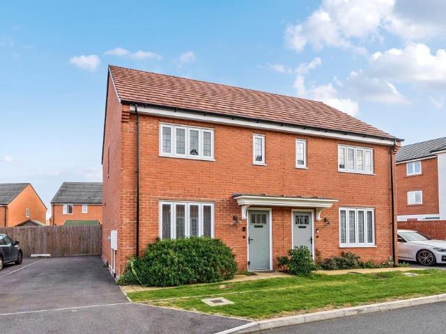 House for sale in Shinfield